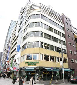 ��i�k1���ڃr���E����ŔE�L�����W���I